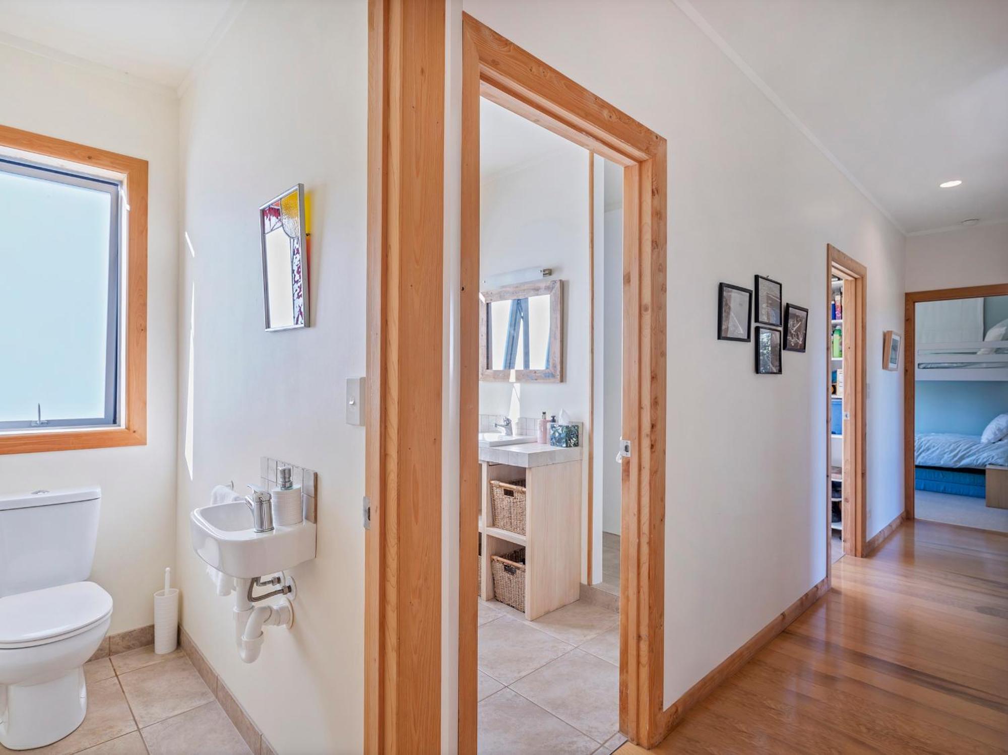 The Grandstand - Hahei Holiday Home Екстер'єр фото